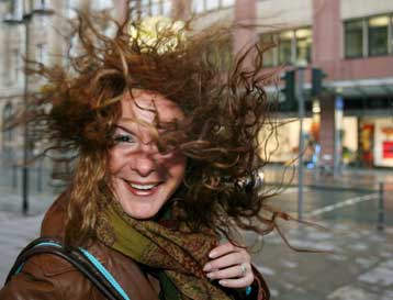 Η καταιγίδα Kyrill θέτει σε συναγερμό τις Αρχές της Γερμανίας