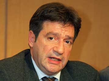 Κόλαφος η έκθεση του Συνήγορου του Πολίτη για τις προσλήψεις εκτός ΑΣΕΠ