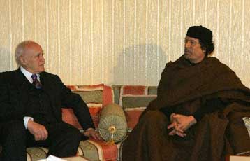 Παρέμβαση Παπούλια για την απονομή χάρης από τη Λιβύη στις πέντε Βουλγάρες νοσοκόμες