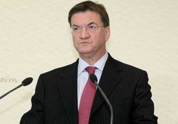 Επικριτική η στάση της αντιπολίτευσης στην ομιλία Καραμανλή