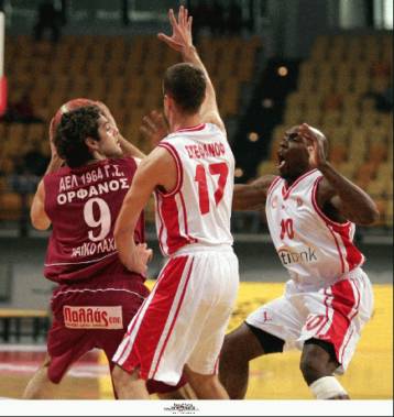 Με 91-60 επί της ΑΕΛ επούλωσε τις… πληγές του ο Ολυμπιακός