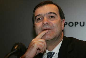 Δεύτερος γύρος στην αναμέτρηση της Marfin με την Τράπεζα Πειραιώς