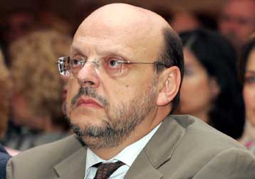 Όλα τα κόμματα πρέπει να καταδικάζουν τα έκτροπα, λέει η κυβέρνηση