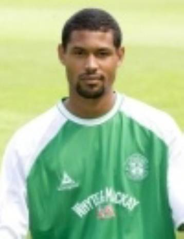 Την απόκτηση του Ελβετού αμυντικού, Ουμάρ Κοντέ, ανακοίνωσε ο Πανιώνιος