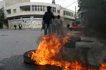 Έκρηξη χωρίς θύματα στα γραφεία του δικτύου Αλ Αραμπίγια στη Λωρίδα της Γάζας