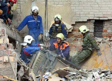 Χωρίς θύματα η κατάρρευση πολυκατοικίας στα Ουράλια