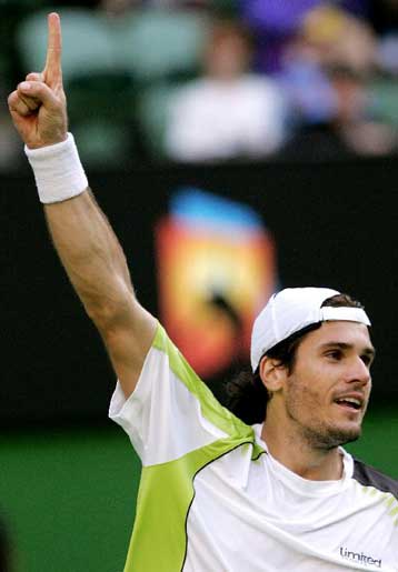 Νοκ άουτ τα φαβορί Ναδάλ και Νταβιντένκο, πέρασαν Σαράποβα, Κλάιστερς στην 4άδα