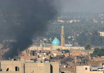 Αιματηρές μάχες μεταξύ αμερικανικών δυνάμεων και ανταρτών στη Βαγδάτη