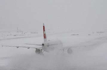 Δύο νεκροί από το κύμα των σφοδρών χιονοπτώσεων που σαρώνει την Ευρώπη