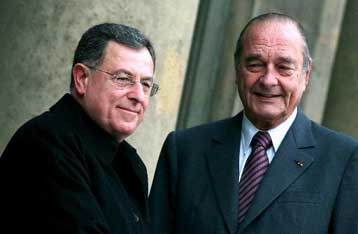 Στο Παρίσι ο «πολιορκούμενος» Φουάντ Σινιόρα για τη διάσκεψη δωρητών της Πέμπτης