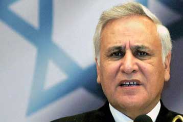 Είμαι αθώος, θα παραιτηθώ εάν διωχθώ επίσημα, δηλώνει ο πρόεδρος του Ισραήλ