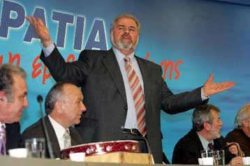 «Γκρίνια» από τους συνδικαλιστές της ΝΔ για την επικοινωνία με τα κυβερνητικά στελέχη