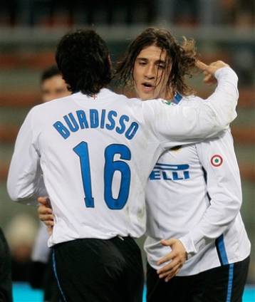 Φουλ για τελικό η Ίντερ, την Πέμπτη η πρώτη αναμέτρηση Μίλαν-Ρόμα