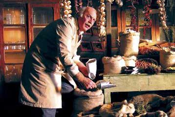 Τη διάσωση του θεάτρου «Εμπρός» ζητούν προσωπικότητες του θεάτρου και των γραμμάτων