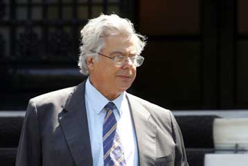 Στο Ιπποκράτειο ο πρώην πρόεδρος της ΝΔ Μιλτιάδης Έβερτ