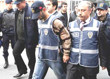 Κατηγορίες εις βάρος πέντε Τούρκων για τη δολοφονία του Αρμένιου δημοσιογράφου