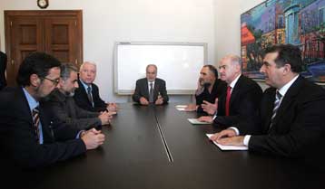 Τα πανεπιστήμια κινδυνεύουν να χάσουν το τρένο του εκσυγχρονισμού, λέει ο Γ.Παπανδρέου