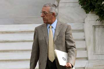 Πρώτη επίσημη συνάντηση του πρωθυπουργού με τον Νικήτα Κακλαμάνη