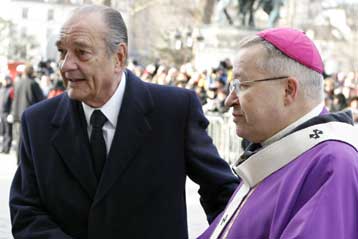 Τελευταίο «αντίο» των Γάλλων στον υπερασπιστή των φτωχών, αββά Πιέρ