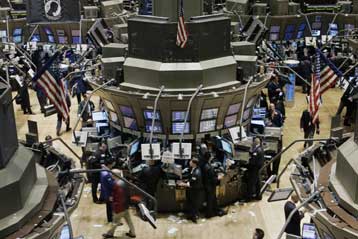 Πτώση στα ευρωπαϊκά χρηματιστήρια, μεικτές τάσεις στη Γουόλ Στριτ