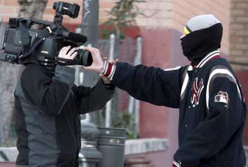 Επεισόδια με «άρωμα» Παρισιού σε προάστιο Λατινοαμερικάνων της Μαδρίτης