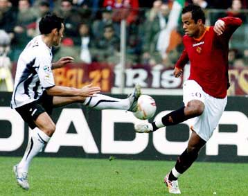 Συνεχίζει το σερί της η Ίντερ, νίκες για Ρόμα και Μίλαν