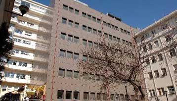 Σε πώληση και επαναμίσθωση δημοσίων κτιρίων προχωρά η κυβέρνηση