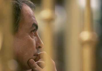 «Αναίμακτα» χτυπήματα προετοιμάζει η ΕΤΑ με στόχο να πιέσει την κυβέρνηση Θαπατέρο