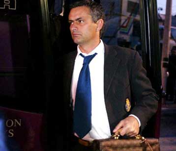 Θα τιμήσει το συμβόλαιό του έως το τέλος του, το 2010, δηλώνει ο Μoυρίνιο