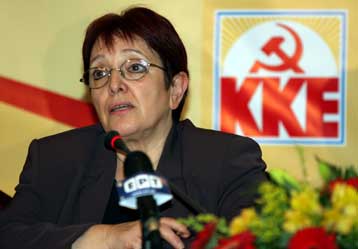 «Όχι» Παπαρήγα στο νόμο-πλαίσιο για τα ΑΕΙ με βολές σε κυβέρνηση και ΠΑΣΟΚ