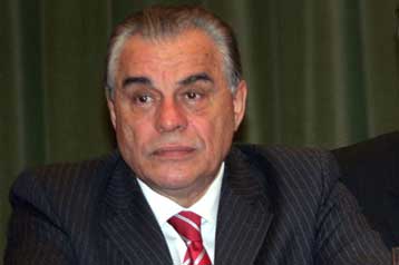 Αποστάσεις από κυβέρνηση και βολές από ΠΑΣΟΚ για τη φρασεολογία Γιακουμάτου