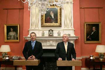 Τοπικές εκλογές στις 7 Μαρτίου στη Βόρειο Ιρλανδία ανακοίνωσε ο Μπλερ