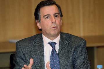 Αλλαγές στα όρια ηλικίας των σχολικών λεωφορείων και ταξί