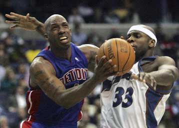 Ο Αρίνας οδηγεί με… ασφάλεια τους Ουίζαρντς