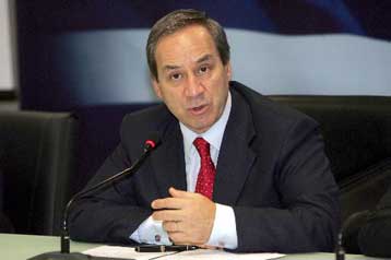 Ο Γ.Αλογοσκούφης επιβεβαιώνει την καταβολή αναδρομικών εισφορών λόγω αναθεώρησης