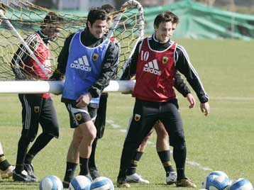 Με Ζήκο και Καφέ σχεδιάζει να σταματήσει τον Ριβάλντο ο Φερέρ