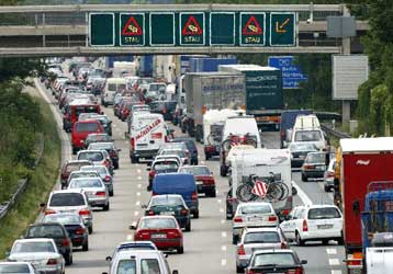 Η Κομισιόν πιέζει για «πράσινα» καύσιμα με το βλέμμα στην παγκόσμια θέρμανση