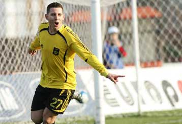 Ανανέωσε τη συνεργασία του με τον Αρη έως το 2011 ο Σέρχιο Κόκε