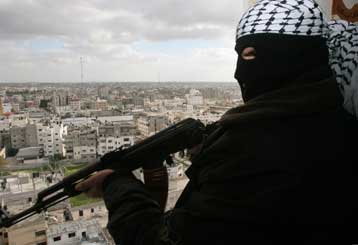 Τριγμοί στην εκεχειρία από νέες αιματηρές συγκρούσεις μεταξύ Χαμάς και Φατάχ