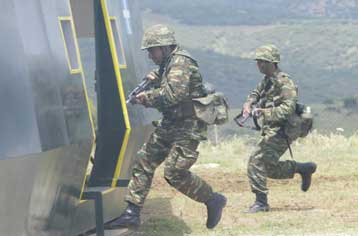 Παράνομη η δημοσίευση ονομάτων φυγόστρατων, λέει η Αρχή Προστασίας
