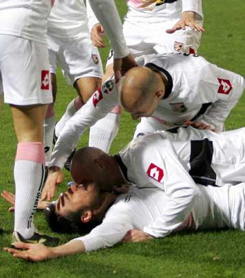 Η Παλέρμο πήρε σπουδαίο διπλό στην Κατάνια εν μέσω… δακρύων