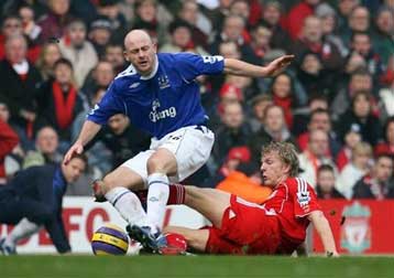 Γκέλα της Λίβερπουλ στο ντέρμπι του Μέρσεϊσαϊντ, νίκη της Τσέλσι επί της Τσάρλτον