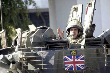 Δεκαπέντε ανήλικοι στρατιώτες εστάλησαν στο Ιράκ, παραδέχθηκε η Βρετανία