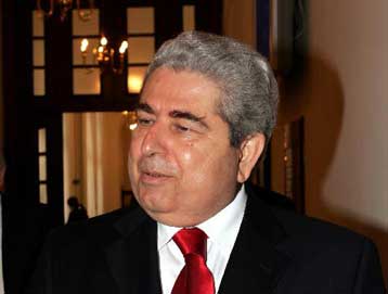 Προβληματισμός από εμπορική πτήση από την Κίνα προς τα Kατεχόμενα