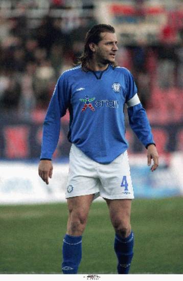 Νοκ άουτ για 2 μήνες ο Κατσαμπής, με κάταγμα στο χέρι