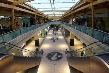 Ανακατατάξεις στον χάρτη της κατανάλωσης με τα νέα εμπορικά κέντρα