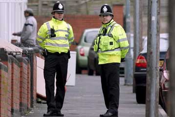 Επιστολή-βόμβα εξερράγη στα χέρια υπαλλήλου σε γραφείο του Λονδίνου