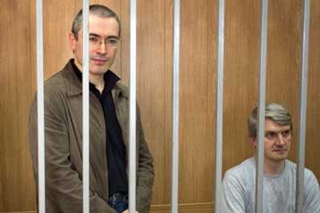 Για ξέπλυμα χρήματος κατηγορείται τώρα ο Μιχαήλ Χοντορκόφσκι