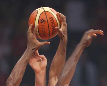 Συμφώνησε ο Μπίτσαμ με Απόλλωνα Πατρών, αναβλήθηκε η άφιξη του Ουίλιαμς για Μακεδονικό