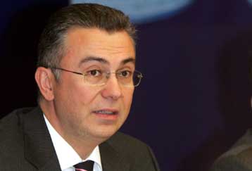 Δεν θα αργήσει ο νόμος-πλαίσιο για την Παιδεία, δηλώνει η κυβέρνηση